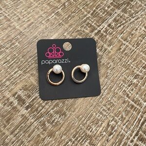 Jewelry - Paparazzi earrings